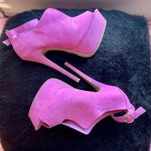 High heel booties